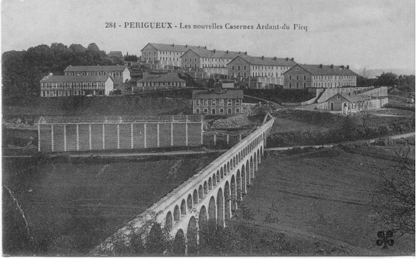 Fichier:Photo 5 aqueduc1.jpg