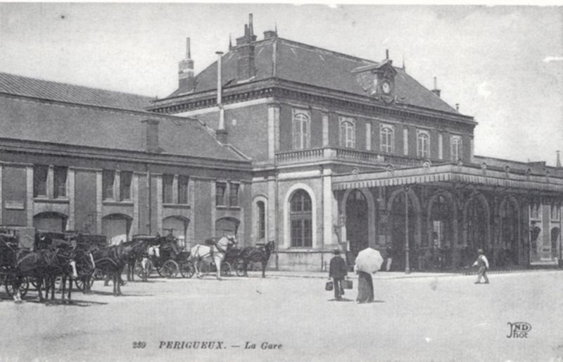 Fichier:(2) La gare de Périgueux, fin XIXème.jpg